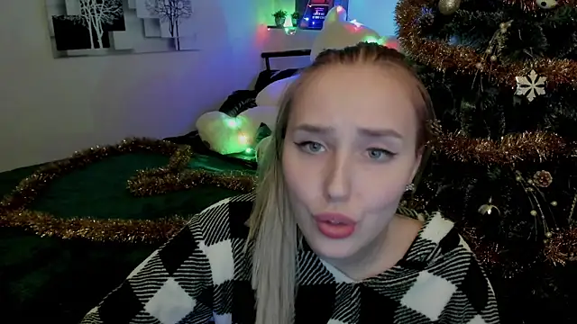 LinaTruly online show from 12.24.24