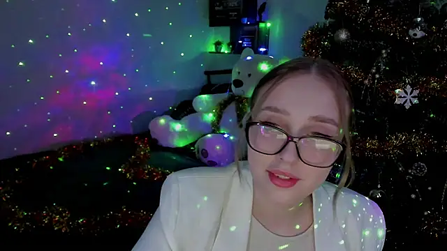 LinaTruly online show from 12.30.24