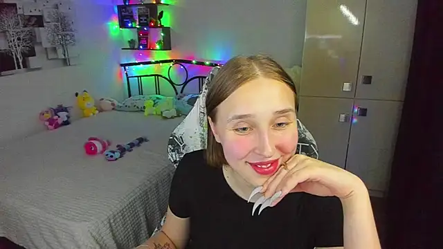 LinaTruly online show from 06.02.26