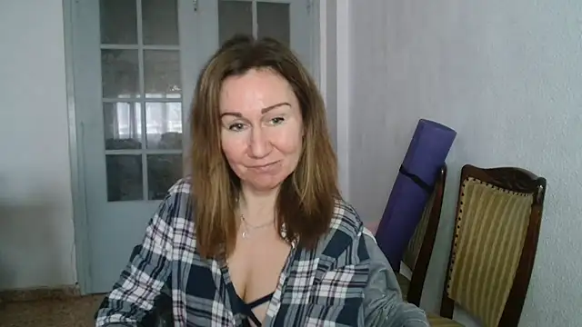 Snapshot of TamaraSweetxo chatting on 03.05.25 TamaraSweetxo online show from 03.05.25