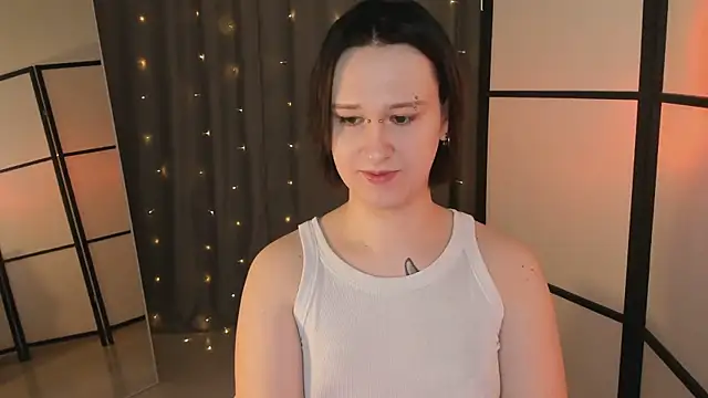 Snapshot of Nicole_Cidman chatting on 02.19.25 Nicole Cidman online show from 02.19.25