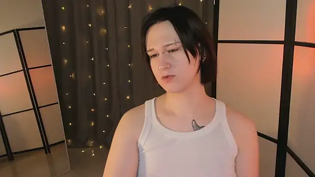 Snapshot of Nicole_Cidman chatting on 02.19.25 Nicole Cidman online show from 02.19.25