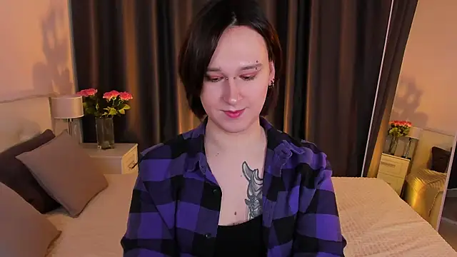Snapshot of Nicole_Cidman chatting on 03.04.25 Nicole Cidman online show from 03.04.25