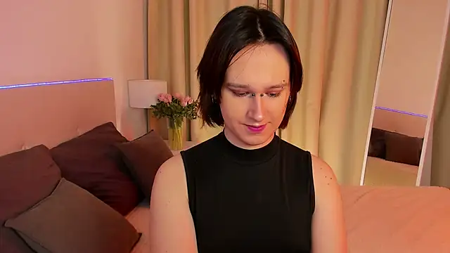 Snapshot of Nicole_Cidman chatting on 03.15.25 Nicole Cidman online show from 03.15.25