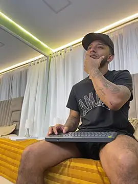 Snapshot of Robin_Rief chatting on 02.10.26 Robin Rief online show from 02.10.26