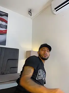 Snapshot of Robin_Rief chatting on 03.01.26 Robin Rief online show from 03.01.26