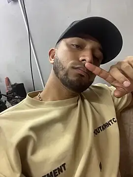 Snapshot of Robin_Rief chatting on 03.10.26 Robin Rief online show from 03.10.26