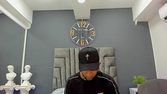 Robin Rief online show from 05.09.26