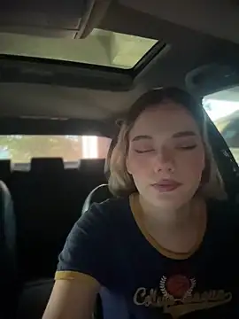 NicoleCut online show from 07.03.26
