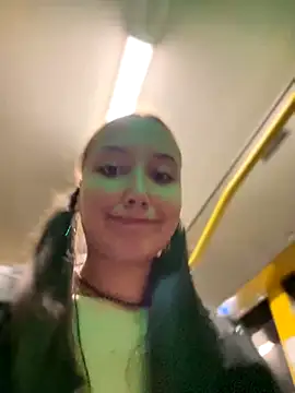 Snapshot of VelvetVixenI chatting on 11.14.25 VelvetVixenI online show from 11.14.25