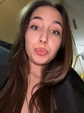 Snapshot of VelvetVixenI chatting on 11.26.25 VelvetVixenI online show from 11.26.25