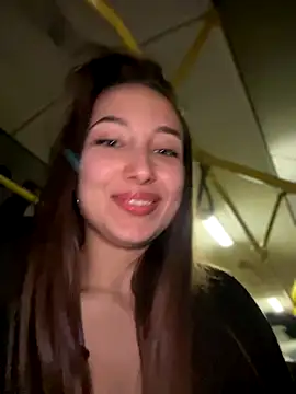 Snapshot of VelvetVixenI chatting on 11.28.25 VelvetVixenI online show from 11.28.25