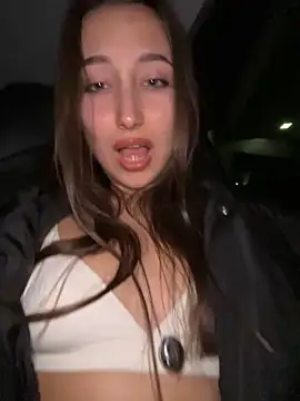 Snapshot of VelvetVixenI chatting on 12.02.25 VelvetVixenI online show from 12.02.25