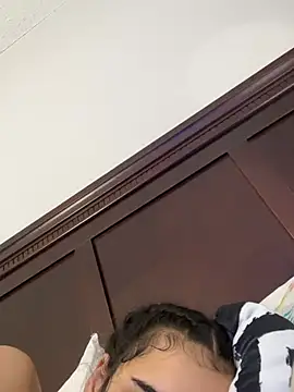 Snapshot of 1prettygem chatting on 01.09.25 1prettygem online show from 01.09.25