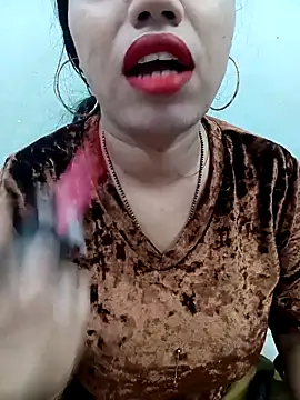 Haniya-143 online show from 12.14.25