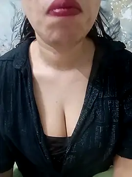 Haniya-143 online show from 04.25.26