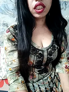 Snapshot of Haniya-143 chatting on 06.28.26 Haniya-143 online show from 06.28.26