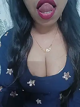 Snapshot of Haniya-143 chatting on 07.24.26 Haniya-143 online show from 07.24.26