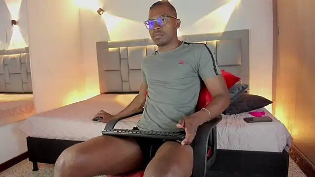 JEFFREY COTTOM online show from 02.08.25