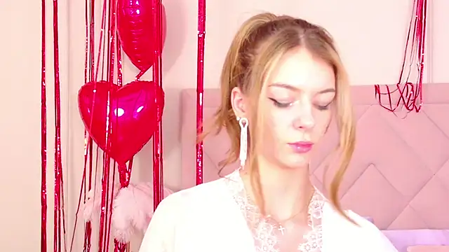 MeganMour online show from 02.15.25