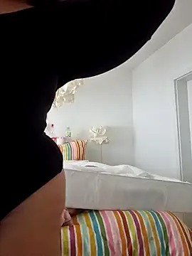 Engel mia online show from 02.24.25