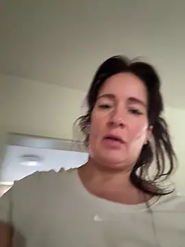 Snapshot of Engel_mia chatting on 07.28.26 Engel mia online show from 07.28.26