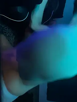 Snapshot of DerekPerez2025 chatting on 02.28.25 DerekPerez2025 online show from 02.28.25