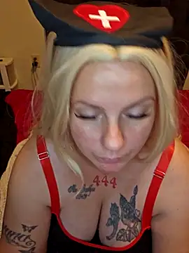 Snapshot of PeakabumPromo chatting on 11.01.25 PeakabumPromo online show from 11.01.25