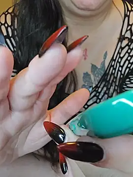 Snapshot of PeakabumPromo chatting on 11.12.25 PeakabumPromo online show from 11.12.25