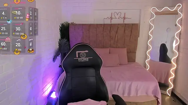 penelope tay1 online show from 11.22.25