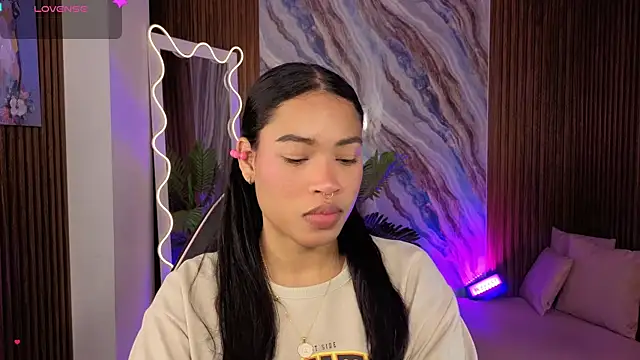 penelope tay1 online show from 04.27.26