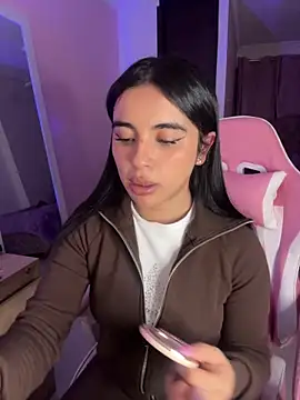 Emily-14 online show from 04.28.26