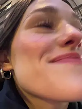 Mia Mia M online show from 02.06.26