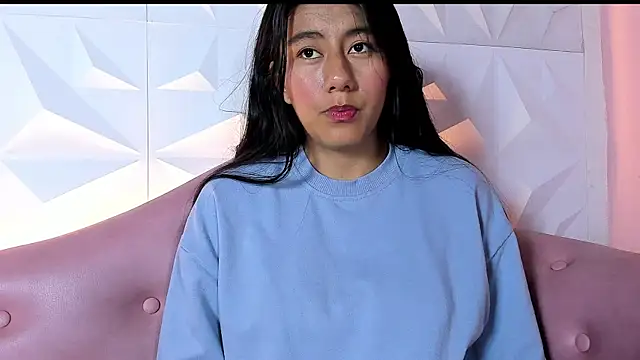 Snapshot of CarlaAlvez chatting on 01.20.25 CarlaAlvez online show from 01.20.25