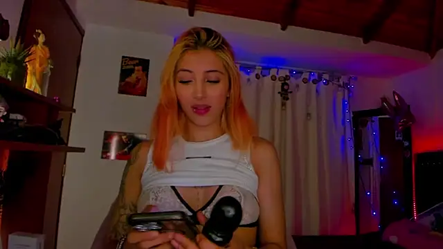 cuteweed420 online show from 01.21.25