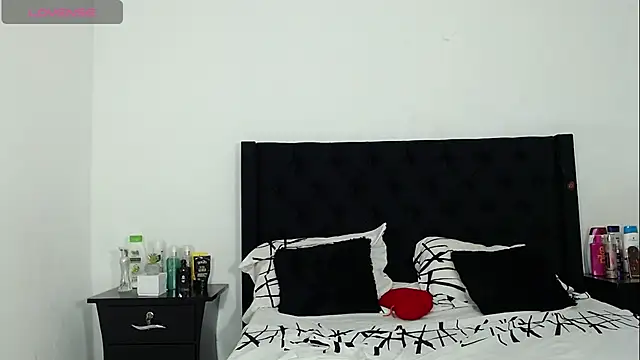 Beautifulkattia online show from 12.30.24