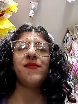 Snapshot of LoveElectra chatting on 12.11.24 LoveElectra online show from 12.11.24