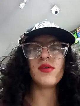 Snapshot of LoveElectra chatting on 01.02.25 LoveElectra online show from 01.02.25