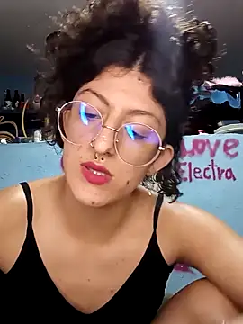 Snapshot of LoveElectra chatting on 11.13.25 LoveElectra online show from 11.13.25