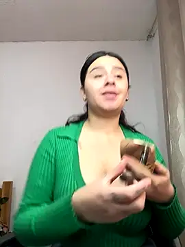 Snapshot of SaraBraun_ chatting on 10.01.25 SaraBraun online show from 10.01.25