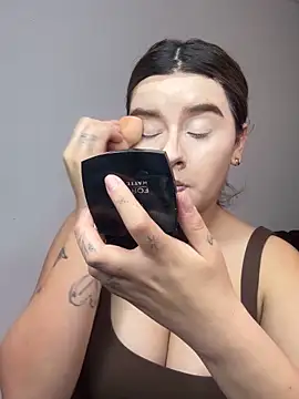 SaraBraun  online show from 12.18.25