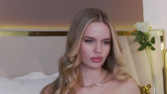 Snapshot of KristinaMaers chatting on 01.27.25 KristinaMaers online show from 01.27.25