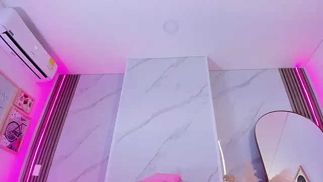 Chlooee   online show from 02.02.25