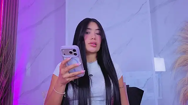 Chlooee   online show from 05.26.26