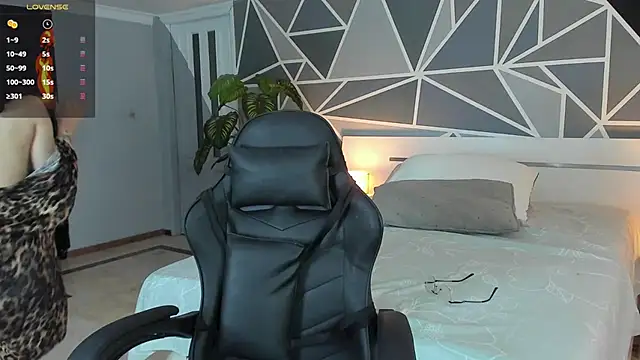 Snapshot of Lucifer_shadow chatting on 02.13.25 Lucifer shadow online show from 02.13.25