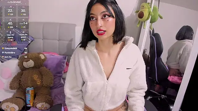 Snapshot of Any_Roussee chatting on 03.02.25 Any Roussee online show from 03.02.25