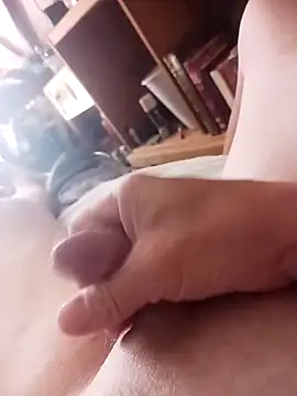 Snapshot of fun2fuck173 chatting on 10.02.25 fun2fuck173 online show from 10.02.25