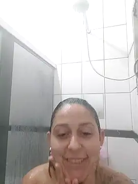 Snapshot of baixinhaloira chatting on 12.15.24 baixinhaloira online show from 12.15.24