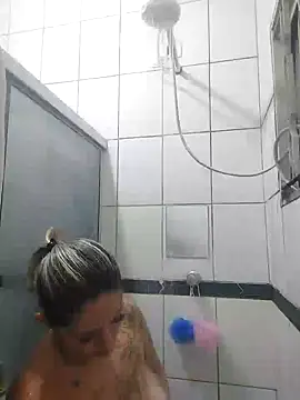 Snapshot of baixinhaloira chatting on 12.21.24 baixinhaloira online show from 12.21.24