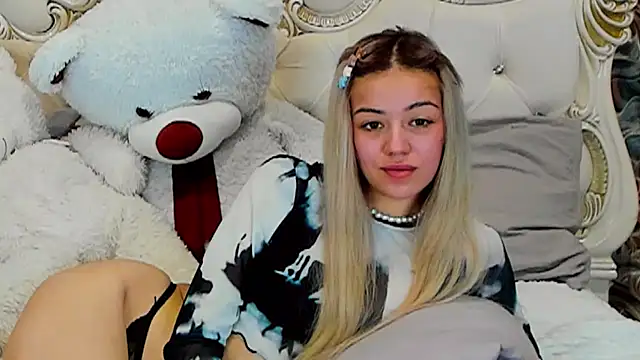 STELLA RICH online show from 02.25.25